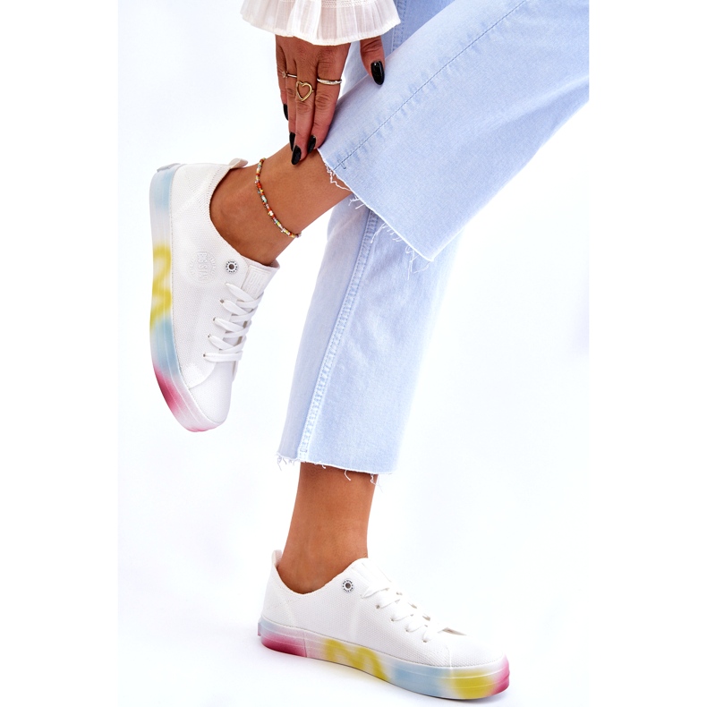 Zapatillas para mujeres con colorido Big Star LL274237 White blanco 1