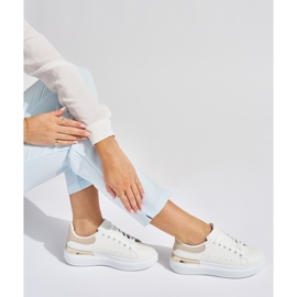 Zapatillas deportivas clásicas blancas. blanco 3