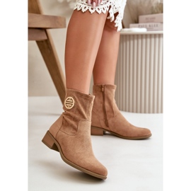 Jezzi Botines de Mujer con Cierre de Cremallera y Detalle Decorativo Ante Ecológico Beige Lerioria 2