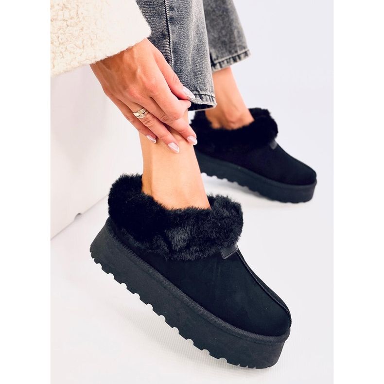 Botas de nieve cortas con pelo Yogi Black negro 2
