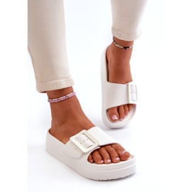 Zapatillas de espuma para mujeres en la plataforma con Big Star NN274A661 Hebilla blanca blanco 1