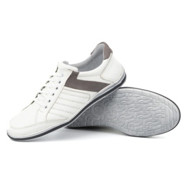 KOMODO Zapatos de hombre fabricados en piel 236K color blanco. 4