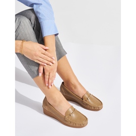 Mocasines marrones calados con cuña baja marrón 3