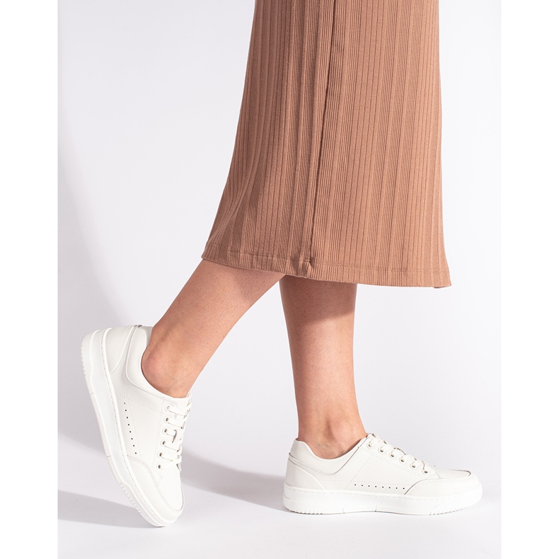 Zapatillas de piel blancas con plataforma alta. blanco 1 Zapatillas de piel blancas con plataforma alta. blanco 1