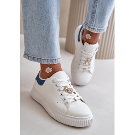Zapatillas bajas de ecopiel con pins Cillione blancos y azules 7