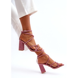 Sandalias para mujeres en la publicación rosa rosa 4