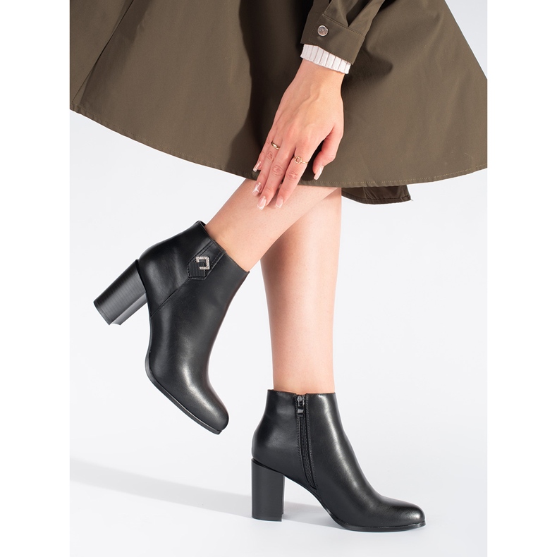 Botines negros de mujer de Sergio Leone 1 Botines negros de mujer de Sergio Leone 1