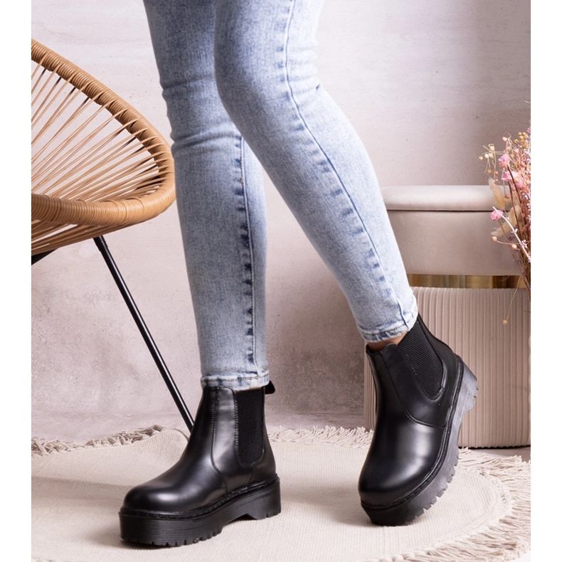 Botines negros con plataforma de Lessay 1 Botines negros con plataforma de Lessay 1