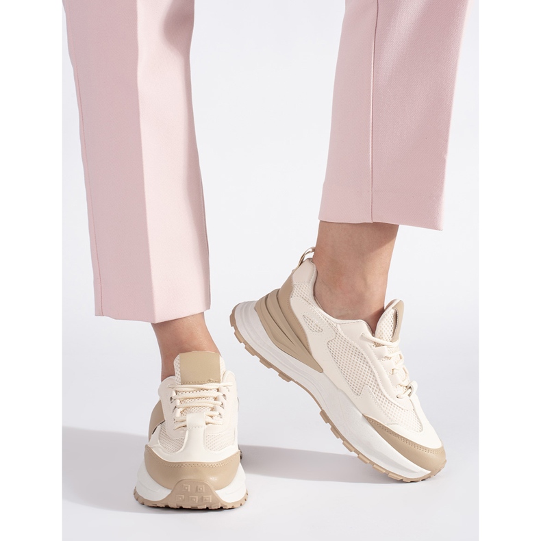 Deportivas mujer beige y blanco. 2