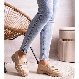Zapatos beige con hebilla dorada de Anielania 1