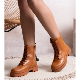 Botas clásicas con aislamiento marrón de Edmund 1