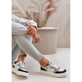 Zapatillas Bajas de Mujer Fabricadas en Piel Ecológica Big Star OO274028 Blanco y Gris 10