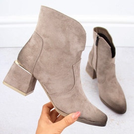 Botines de mujer en ante con tacón alto, beige Potocki 12422 1