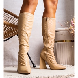 Botas beige de tacón alto de Princip 1 Botas beige de tacón alto de Princip 1