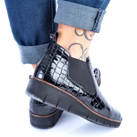 Botines charol negro serpiente Rieker 53794-01 5