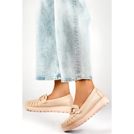Mocasines de mujer beige confeccionados en ecopiel con plataforma, plantilla de piel 4