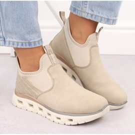 Zapatos slip-on beige cómodos y altos para mujer Rieker M6053-62 14