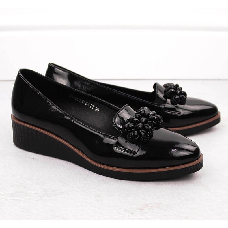 Zapatos mujer charol con adorno negro Vinceza 58400 2