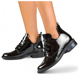 Botines negros charol con cordones y suela plana 2
