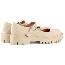 Zapatos mujer ante beige con cierre de hebilla 1