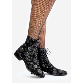 Botas Planas Estampadas Ante Maciejka 06391-01 Negro 1 Botas Planas Estampadas Ante Maciejka 06391-01 Negro 1