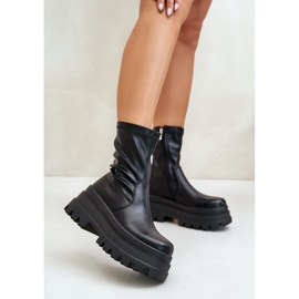 Botines Florinara negros sobre plataforma maciza. 8