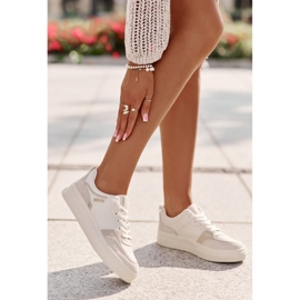Zapatillas Bajas de Mujer Fabricadas en Piel Ecológica Big Star OO274029 Beige 5