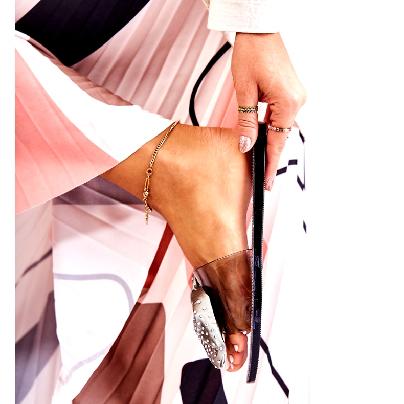 Flip de goma para mujeres con la proa y los circones de gris negro 4 Flip de goma para mujeres con la proa y los circones de gris negro 4