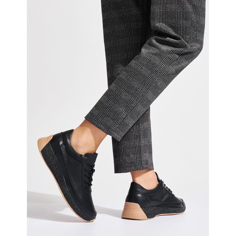 Sergio Leone Deportivas mujer piel color negro. 2