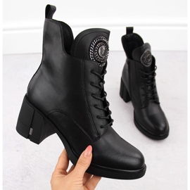 Botines mujer de piel con adorno negro Vinceza 66676 1