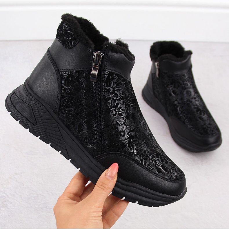 Botines mujer de piel negra con flores T.Sokolski Z24-329 negro 1