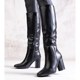 Botas negras de tacón confeccionadas en ecopiel Toume negro 1
