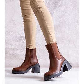 Botines de mujer marrones elaborados en piel ecológica Ariane marrón 2