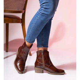 Botas camperas de mujer en piel color camel Butdam KW-1 marrón 1