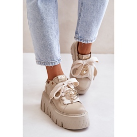 Zapatillas De Mujer Con Suela Maciza Y Decoración Dorada CheBello 4530 Beige 6