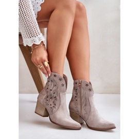 Botas Vaqueras De Ante Calado Y Tacón Alto Lewski 3613 Cappucino beige 13
