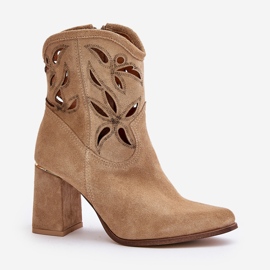 Botines Ante Calados Lewski 3629 Beige 4