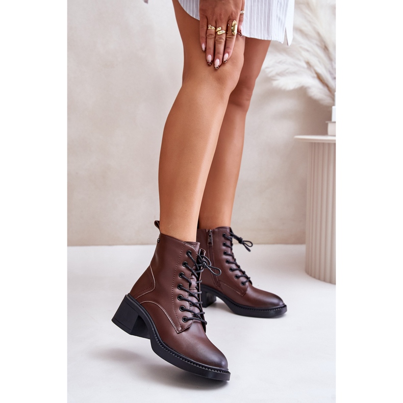 Botas Aislantes de Tacón Bajo para Mujer Fabricadas en Piel Natural Vinceza 66722 Marrón 2
