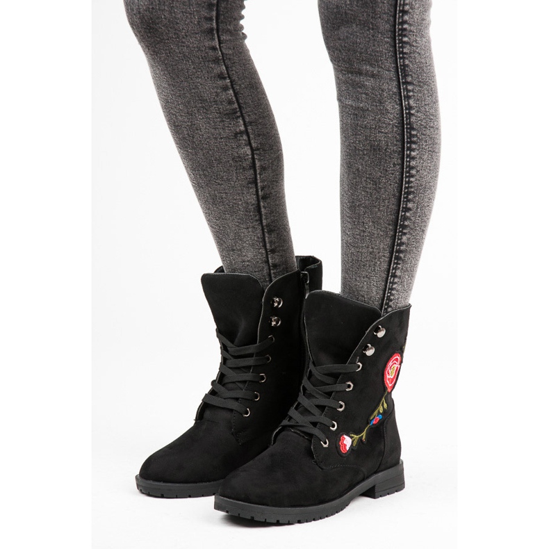 Sport Bolsos de ante bordados negro 1