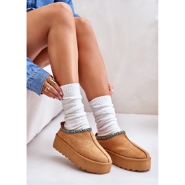 Pantuflas Mujer Plataforma Con Bordado Camel Neroma beige 6