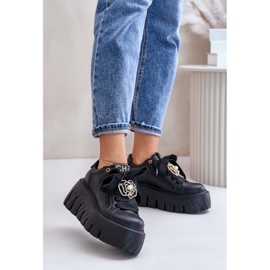 Zapatillas De Mujer Con Suela Maciza Y Decoración Dorada CheBello 4530 Negro 2