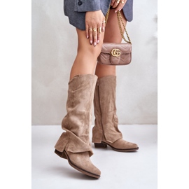 Botas De Mujer Beige Con Tacón Bajo Y Caña Subida Stinova 2 Botas De Mujer Beige Con Tacón Bajo Y Caña Subida Stinova 2