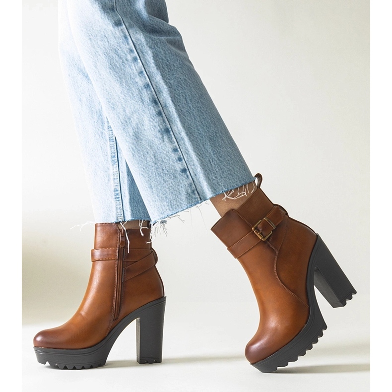 Botines de tacón marrones de Lubena marrón 1 Botines de tacón marrones de Lubena marrón 1