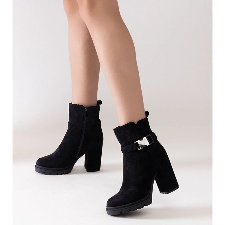 Botines negros de tacón adornados con hebilla Torhia 1 Botines negros de tacón adornados con hebilla Torhia 1