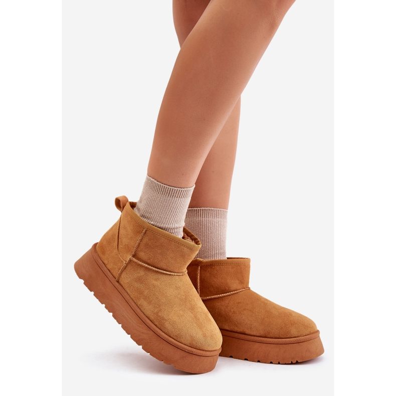 Botas de nieve de plataforma baja para mujer aisladas con piel Camel Saldren marrón 2
