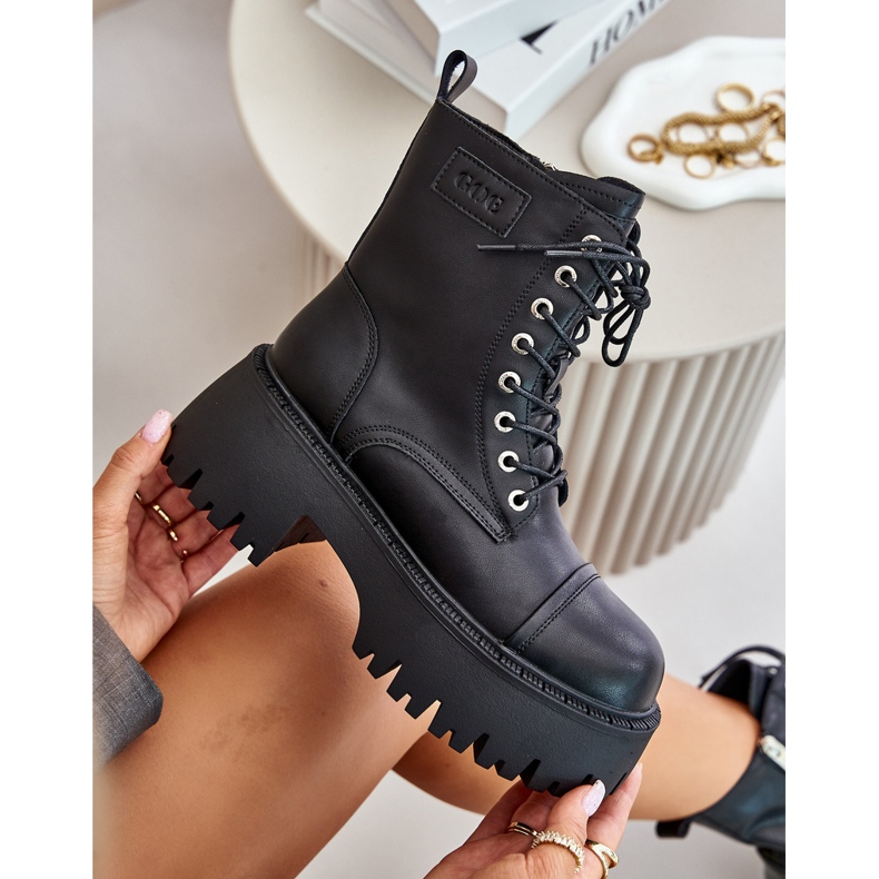 Botas de trabajo aislantes para mujer fabricadas en piel natural Goe OO2N4123 negro 2