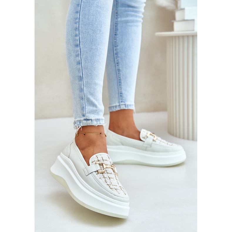 Mocasines De Mujer De Piel Con Plataforma Y Adorno Dorado Vinceza 89105 Beige Claro 2