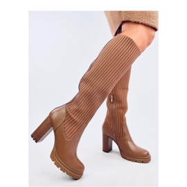 Jaida Botas de tacón caqui con parte superior elástica - Inello marrón 3