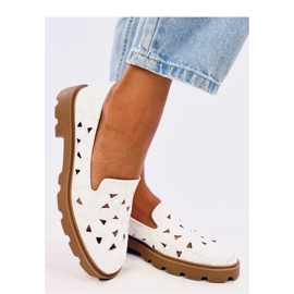 Mocasines blancos calados 1