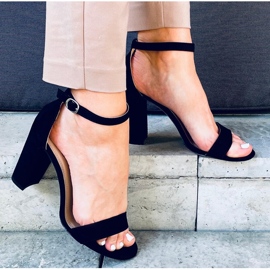 Sandalias negras de tacón negro 2